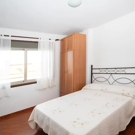 Casa Arroaces Razo, A 200m De La Playa Razo
